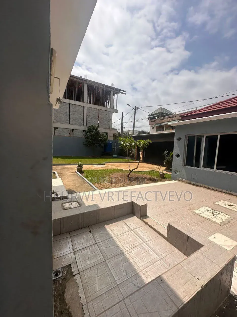 3chbre Villa dans Val D'Oise, Cocody à Vendre