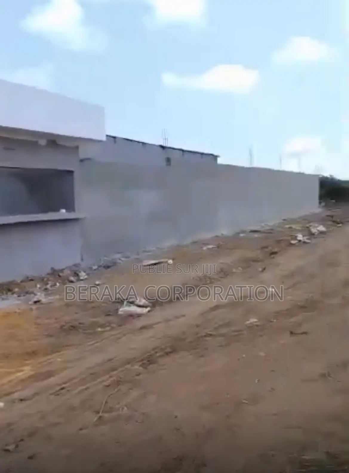  Terrains À Vendre – Songon Carrefour Jacqueville / Y4   400 M2/L