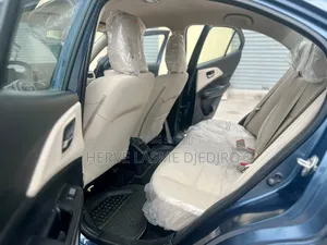 Nouveau Suzuki Dzire 2025 Bleu
