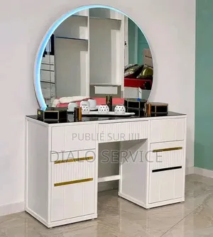Table De Maquillage