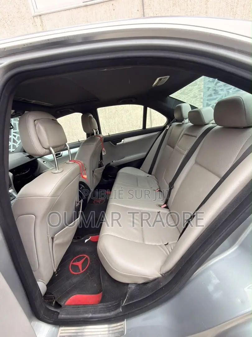 Mercedes-Benz C350 2009 Gris
