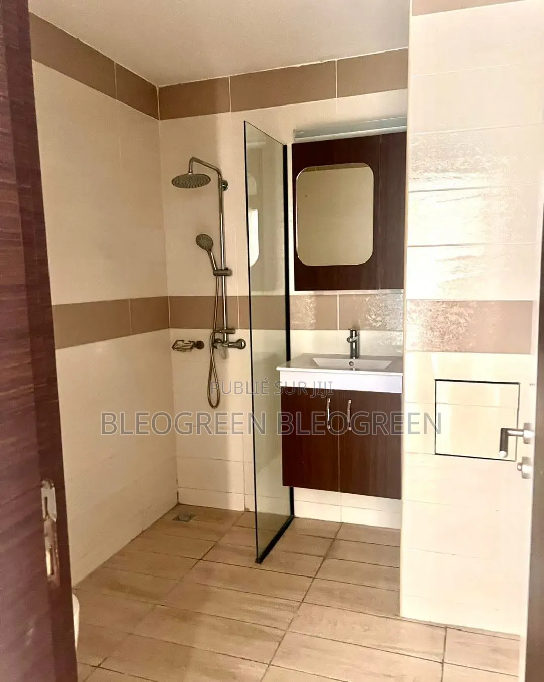 2chbre Appartement dans Marcory à Louer