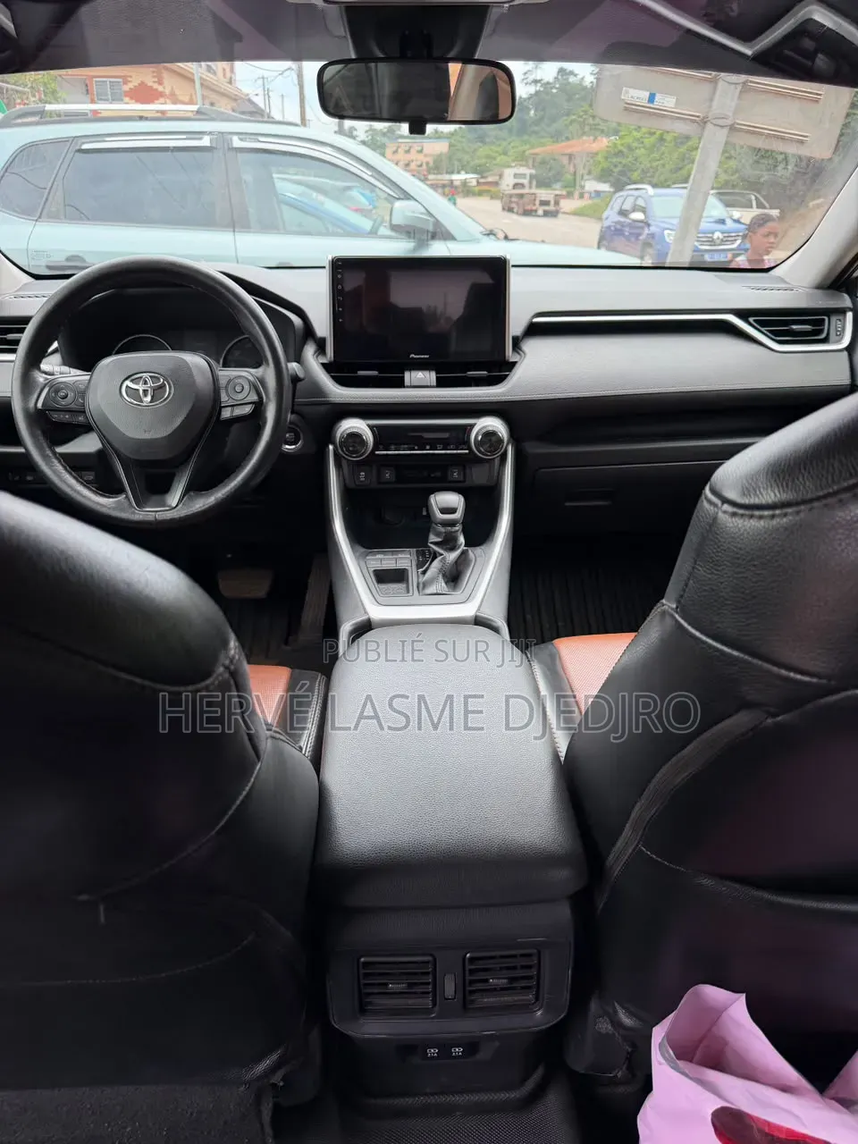 Toyota RAV4 2025 Noir