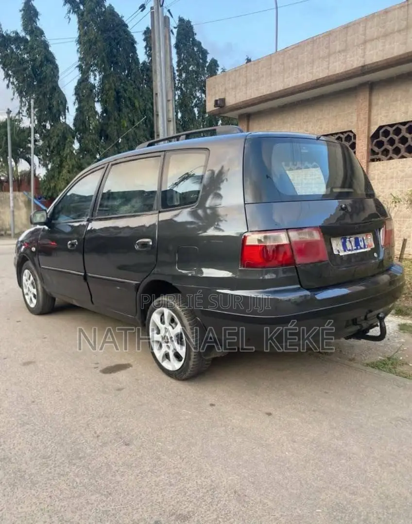 Kia Carens 1.8 EX 2005 Noir