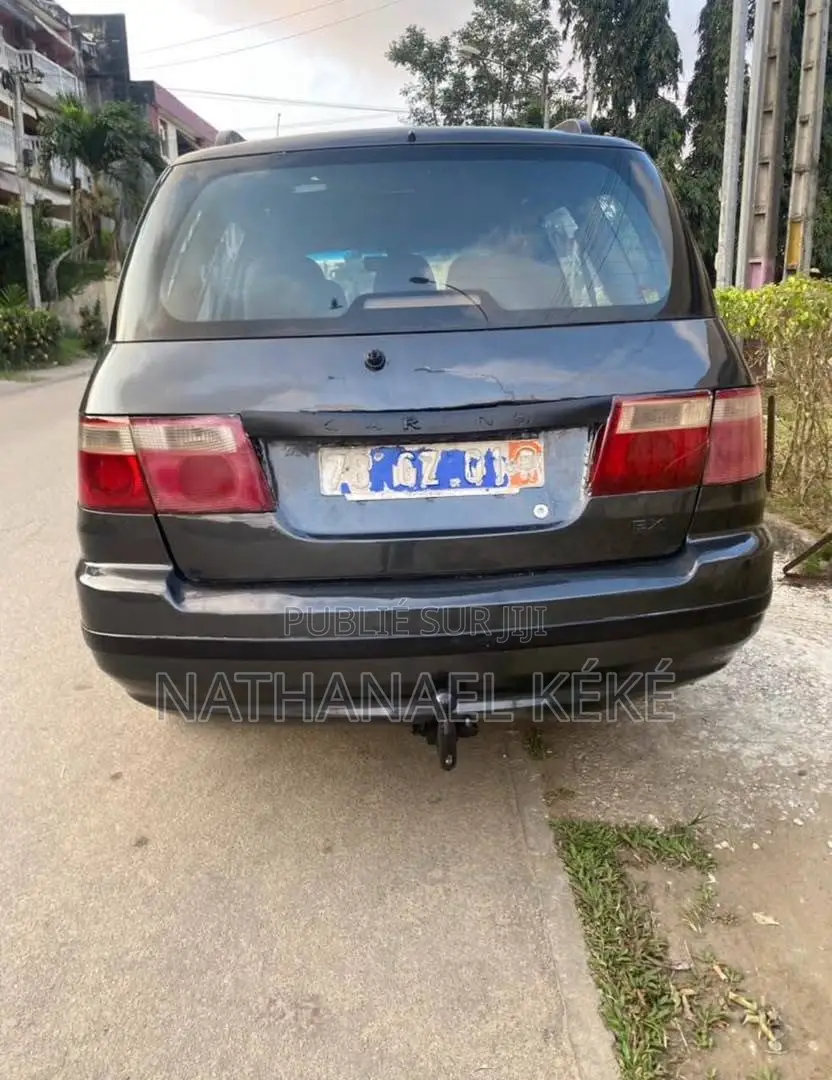 Kia Carens 1.8 EX 2005 Noir