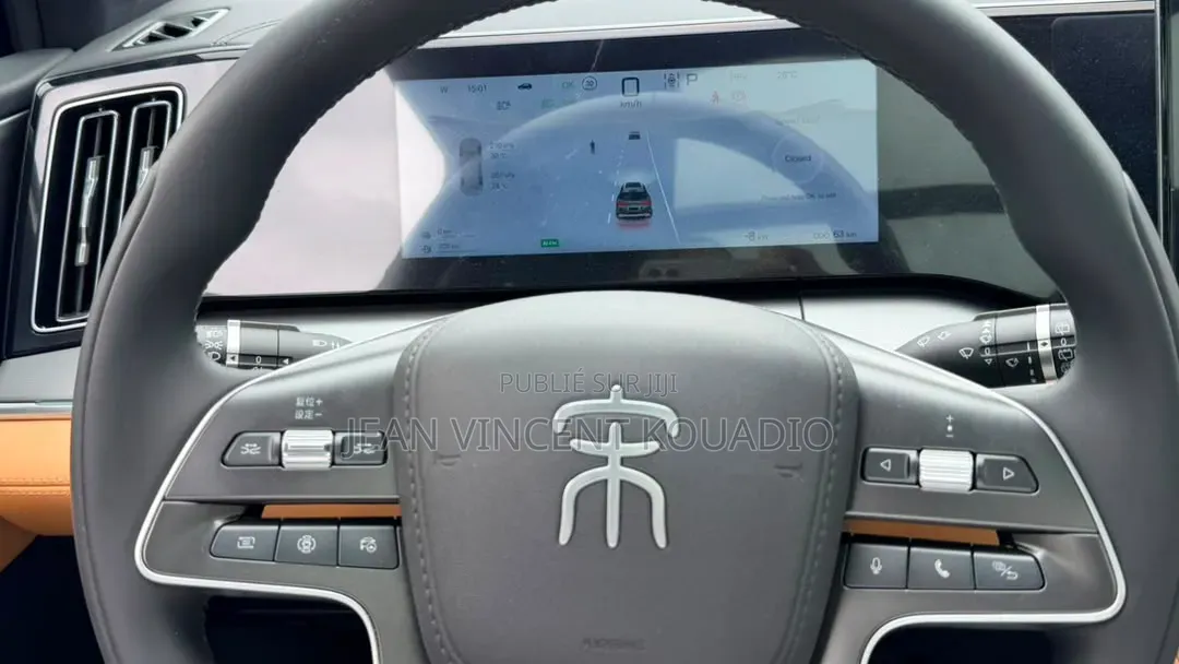 Nouveau BYD Song L DM-i 2025 Gris