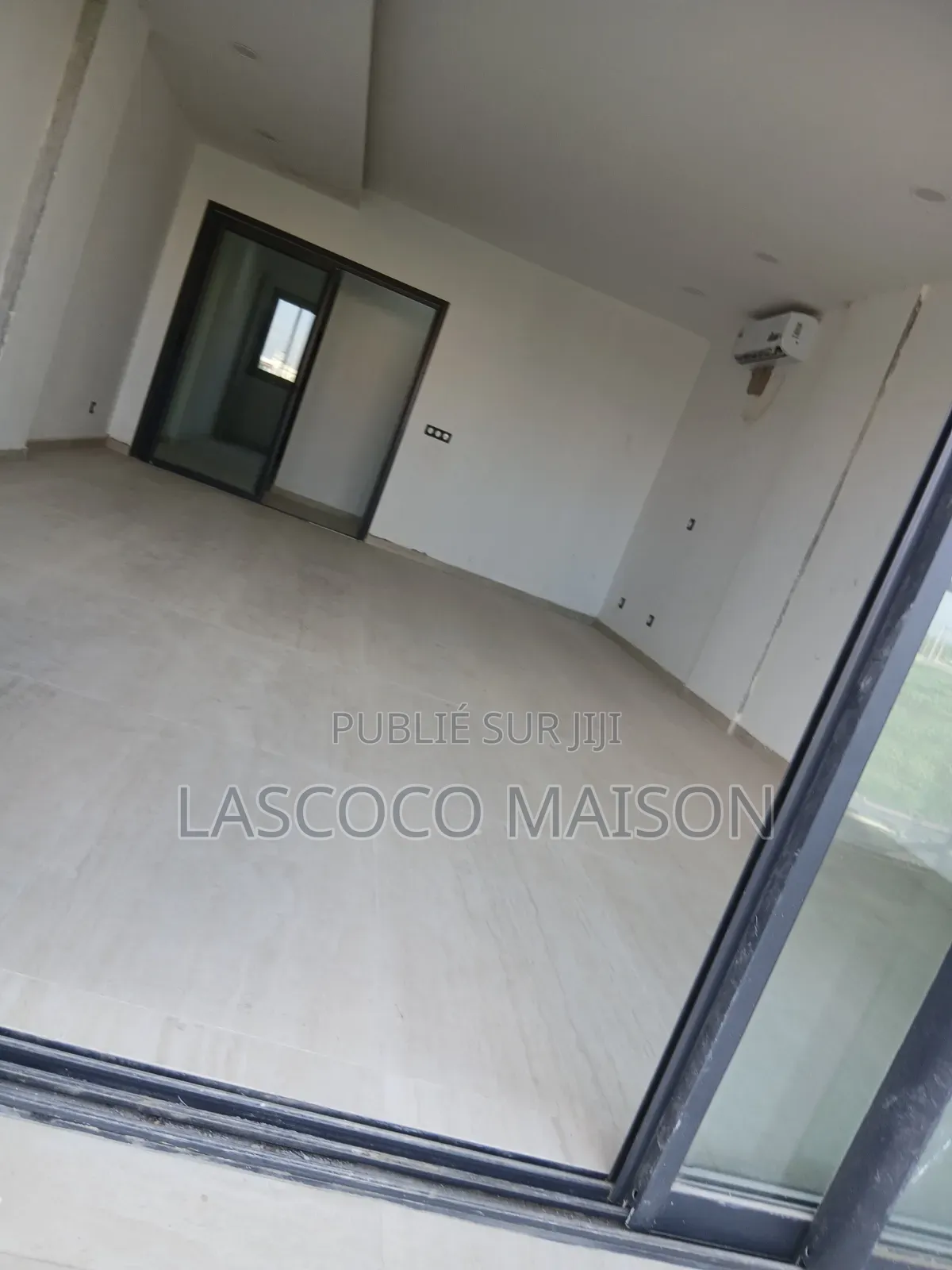 3chbre Appartement dans Lascoco Maison, Cocody à Louer