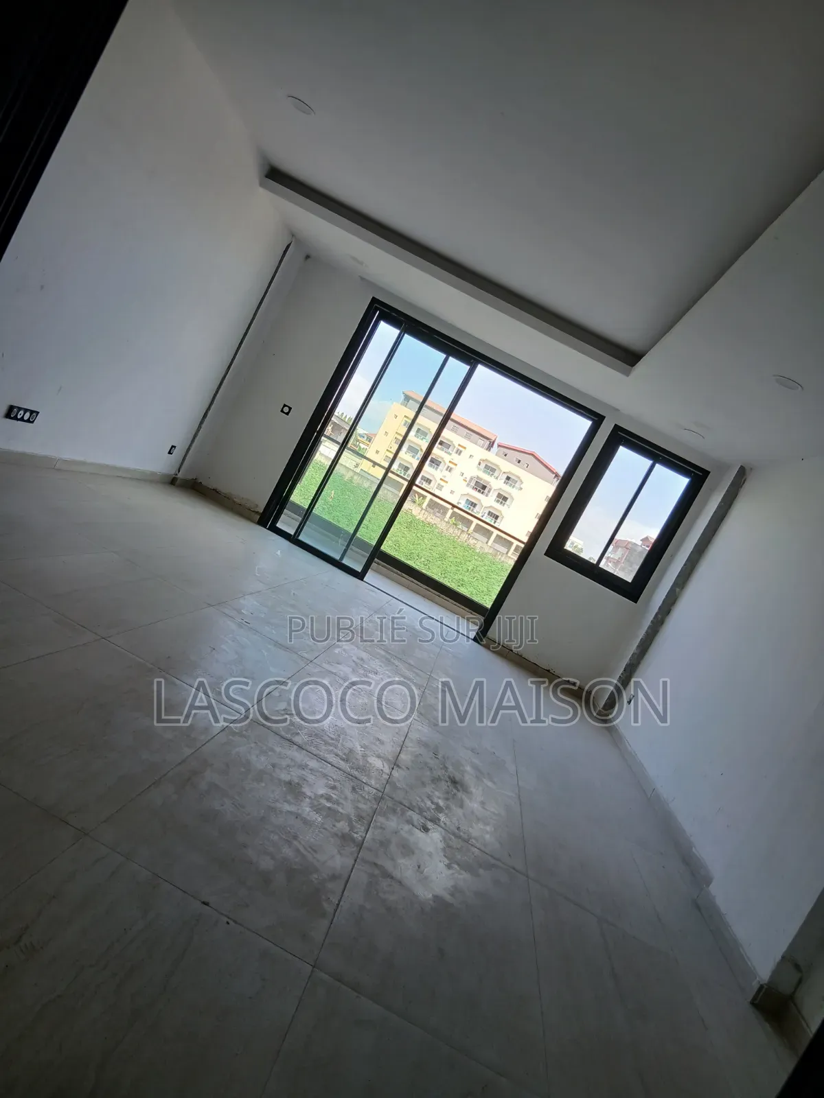 3chbre Appartement dans Lascoco Maison, Cocody à Louer