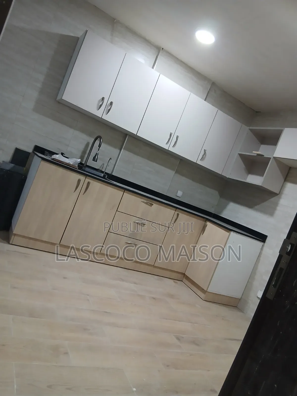3chbre Appartement dans Lascoco Maison, Cocody à Louer