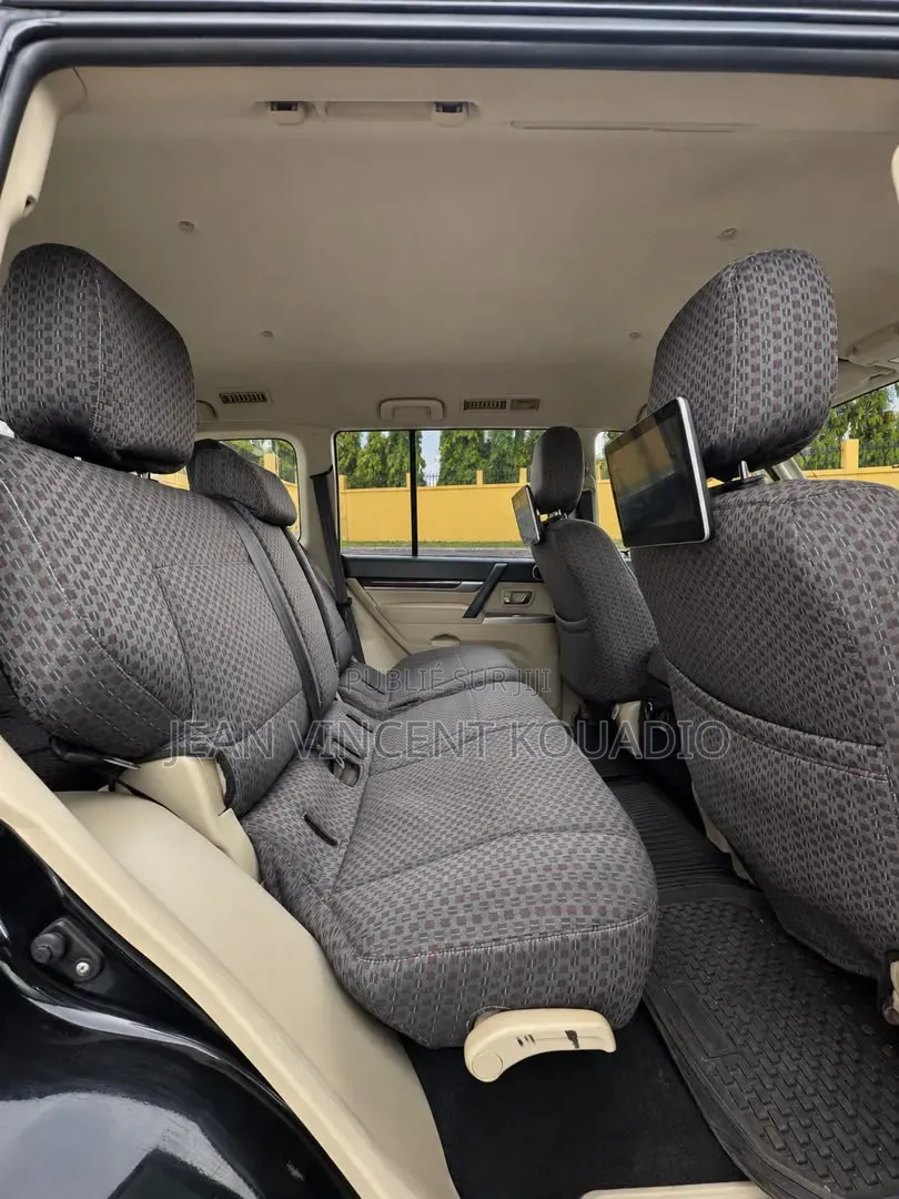 Mitsubishi Pajero 2023 Noir