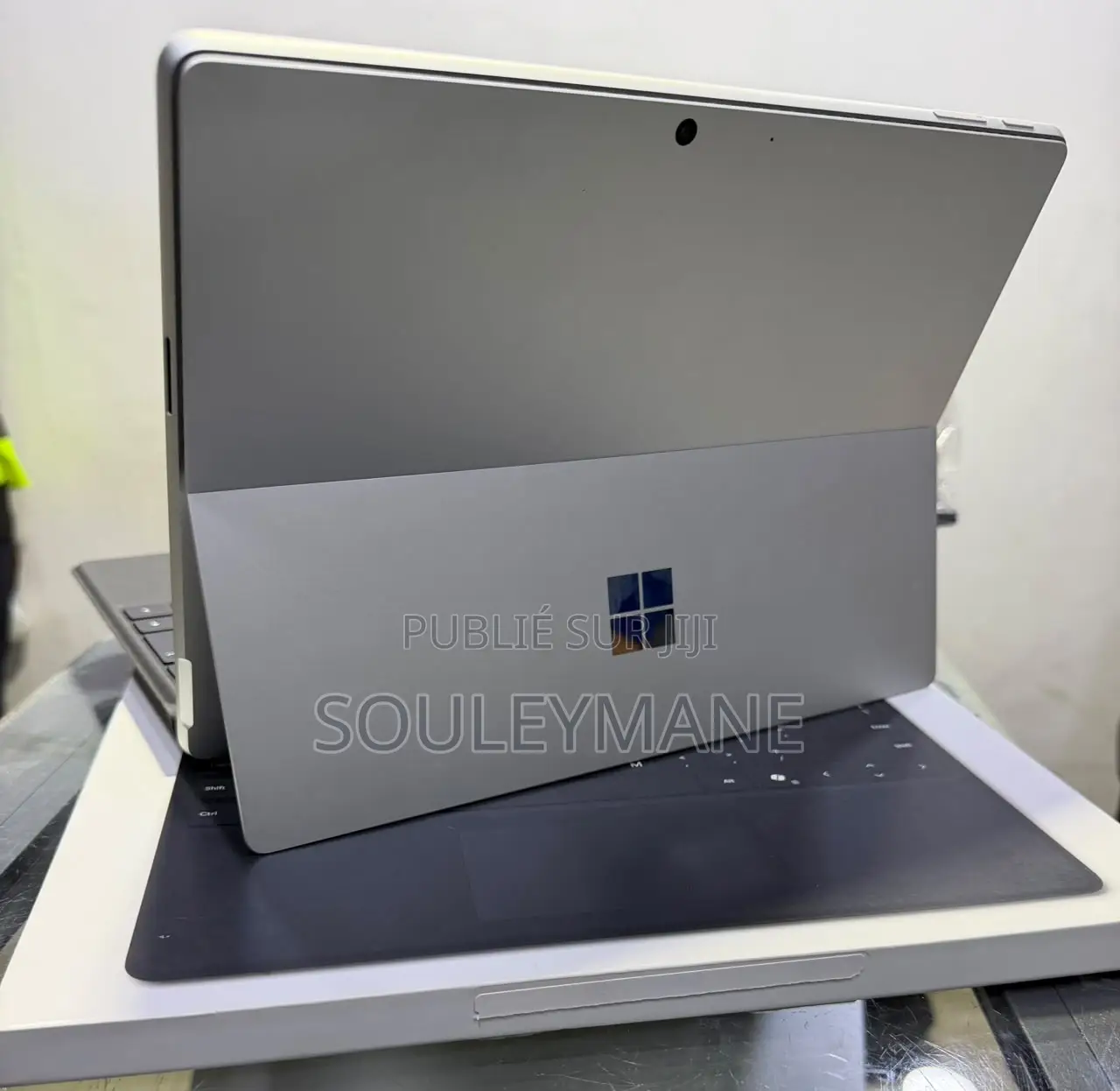 Nouveau Microsoft Surface Pro 11th Edition, a Copilot+ PC 16GB 256GB