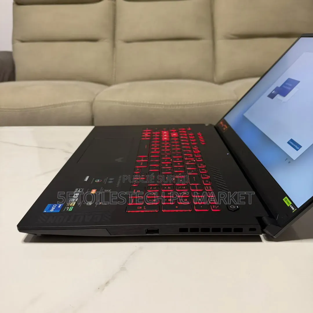 Nouveau Asus TUF Gaming F17 16GB Intel Core i7 SSD 512GB
