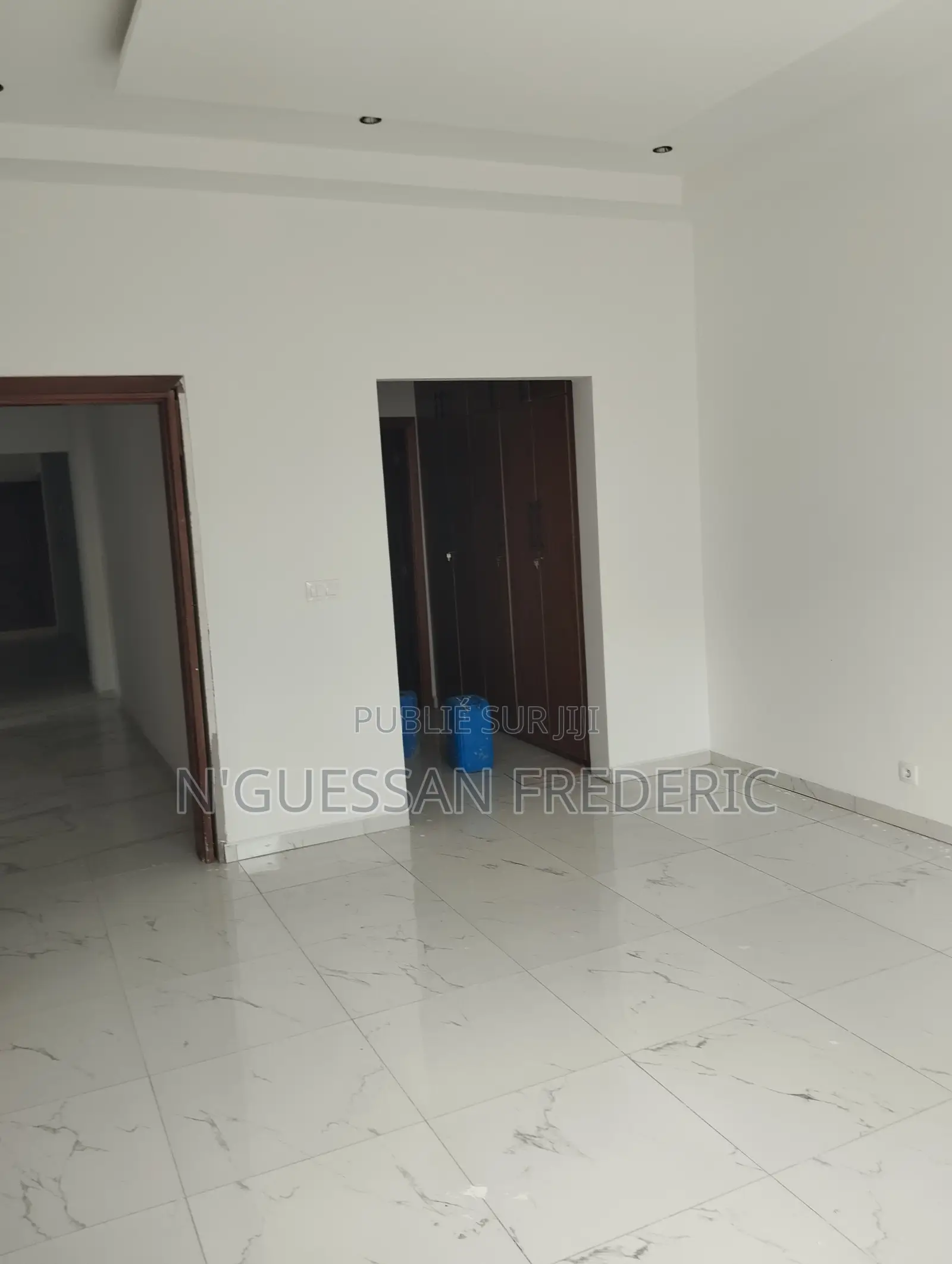 3chbre Appartement dans Marcory à Vendre