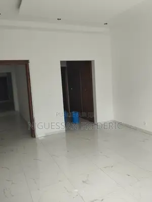 3chbre Appartement dans Marcory à Vendre