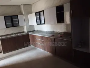 3chbre Appartement dans Marcory à Vendre