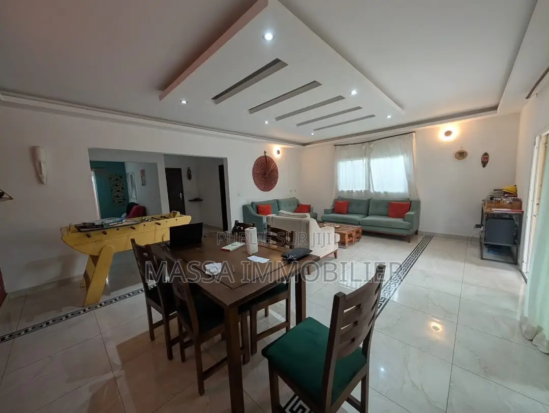 4chbre Villa dans Massa Immobilier, Marcory à Louer