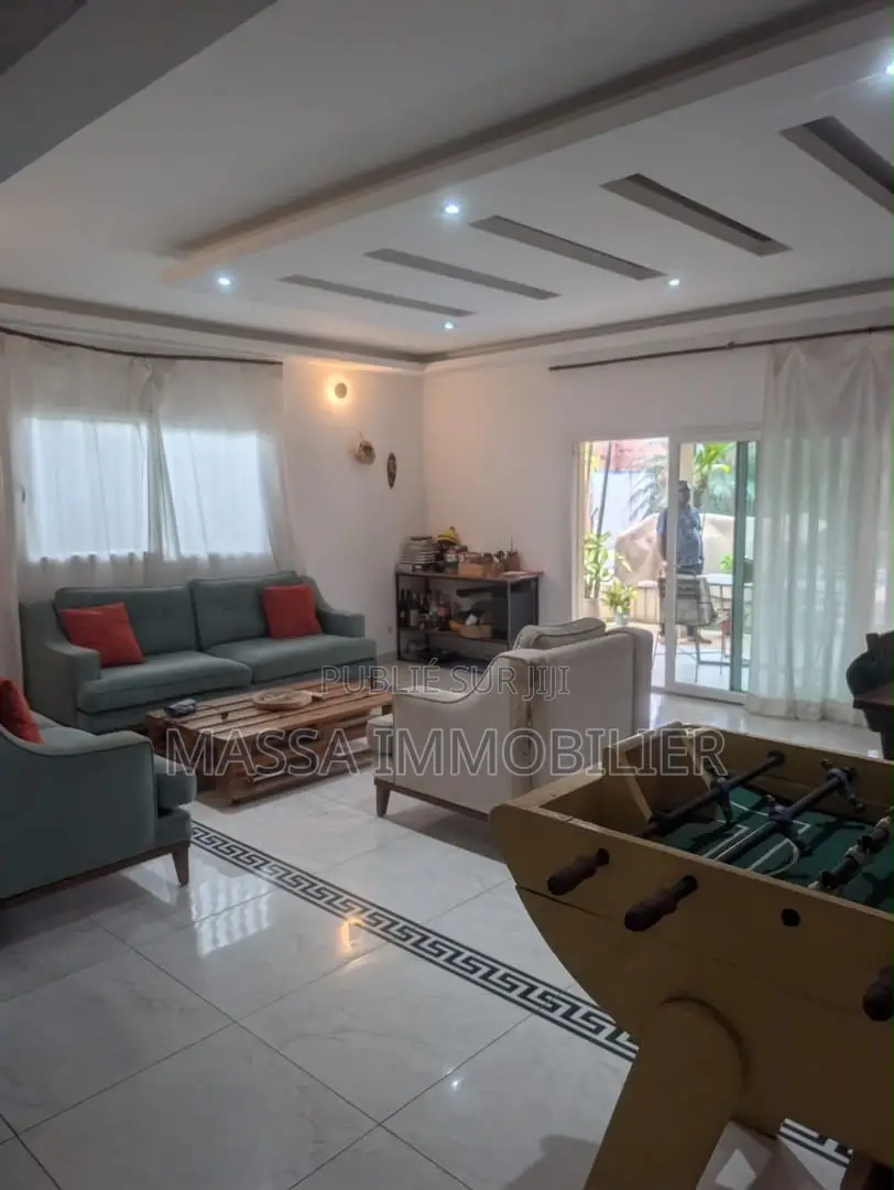 4chbre Villa dans Massa Immobilier, Marcory à Louer