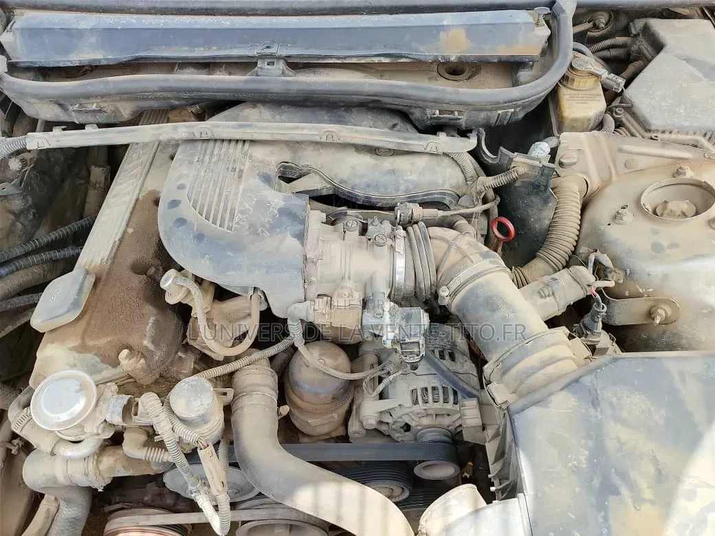 BMW 3 Series 316i RWD 2000 Gris