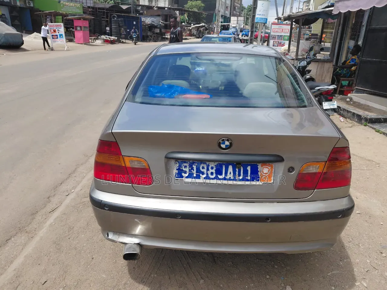 BMW 3 Series 316i RWD 2000 Gris