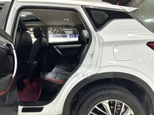 Geely Coolray 1.5 FWD 2022 Blanc cassé