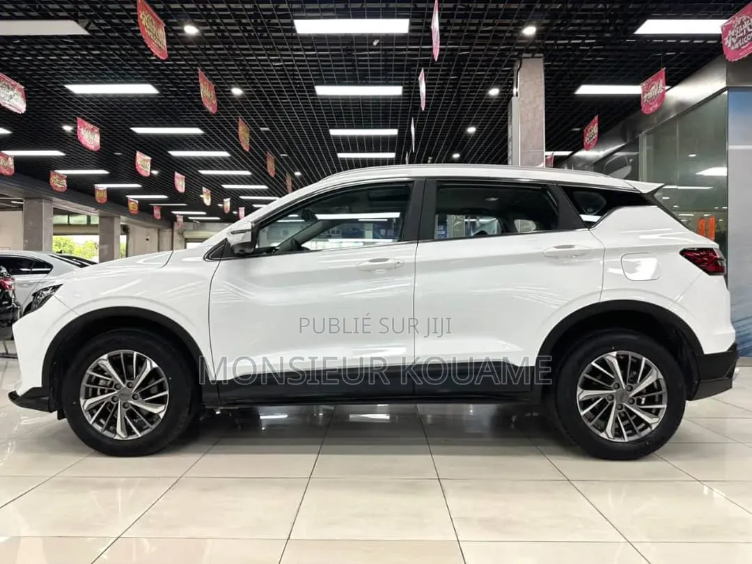 Geely Coolray 1.5 FWD 2022 Blanc cassé