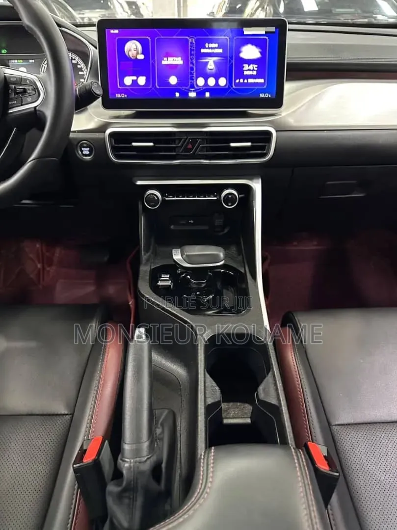 Geely Coolray 1.5 FWD 2022 Blanc cassé