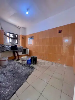 2chbre Appartement dans Boga Hugues, Cocody à Louer