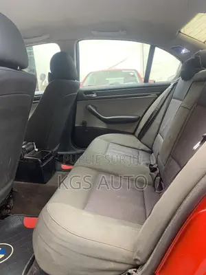 BMW 318ti 2002 Rouge