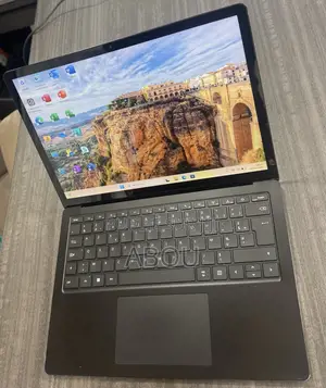 Microsoft Surface Laptop 4 16GB AMD Ryzen 5 SSD 256GB