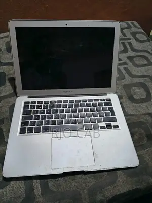 Ordinateur portable Pomme MacBook Air 4GB Intel Core i5 SSD 128GB