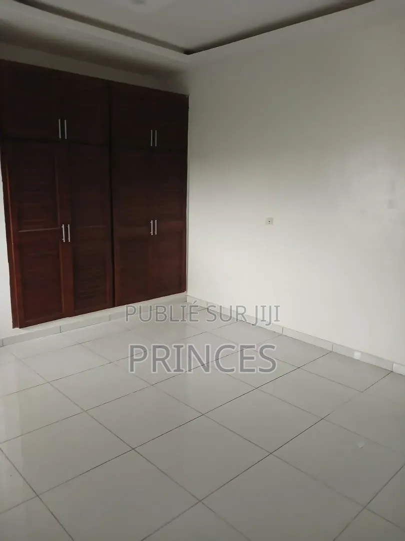 6chbre Duplex dans Prince Immobilier, Bingerville à Vendre