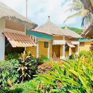 Complexe Hôtelier Haut Standing en Bordur De Mer en Vente À Gran Lahou
