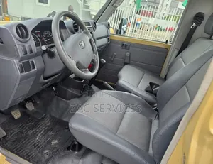 Nouveau Toyota Land Cruiser First Edition 2026 Beige