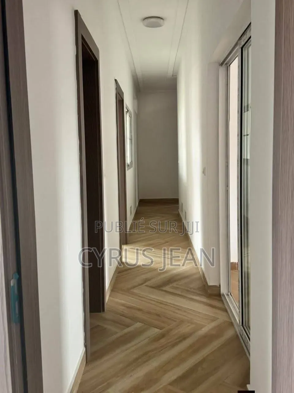 5chbre Duplex dans Cocody à Louer