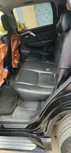 Mitsubishi Pajero V80 3.5 V6 GL/GLS 2020 Noir