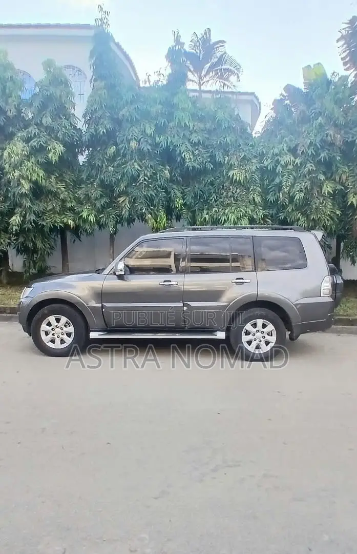 Mitsubishi Pajero 2017 Noir