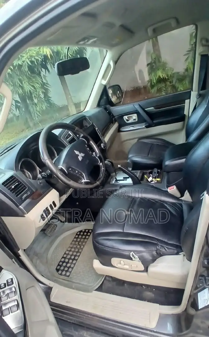 Mitsubishi Pajero 2017 Noir