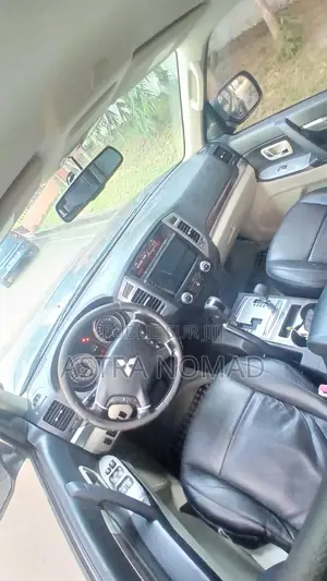 Mitsubishi Pajero 2017 Noir