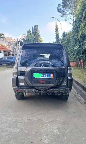 Mitsubishi Pajero 2017 Noir