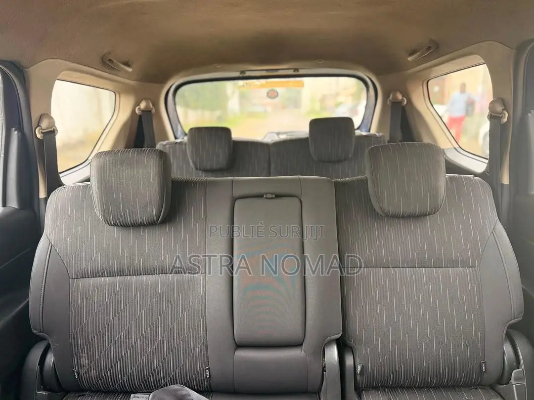 Nouveau Toyota Rumion 2024 Bleu