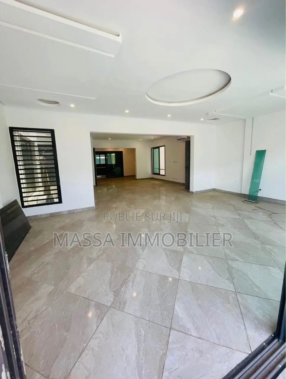 7chbre Duplex dans Massa Immobilier, Cocody à Louer