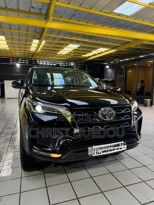 Toyota Fortuner 2025 Noir