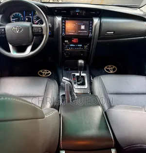 Toyota Fortuner 2025 Noir