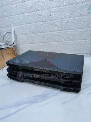 Ordinateur portable HP Omen 15 16GB Intel Core i5 SSD 512GB