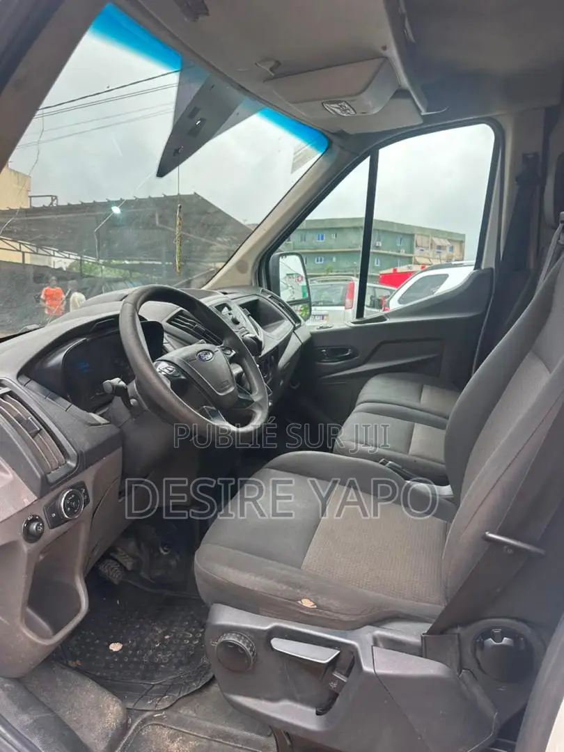 Ford Transit 2019 Blanc