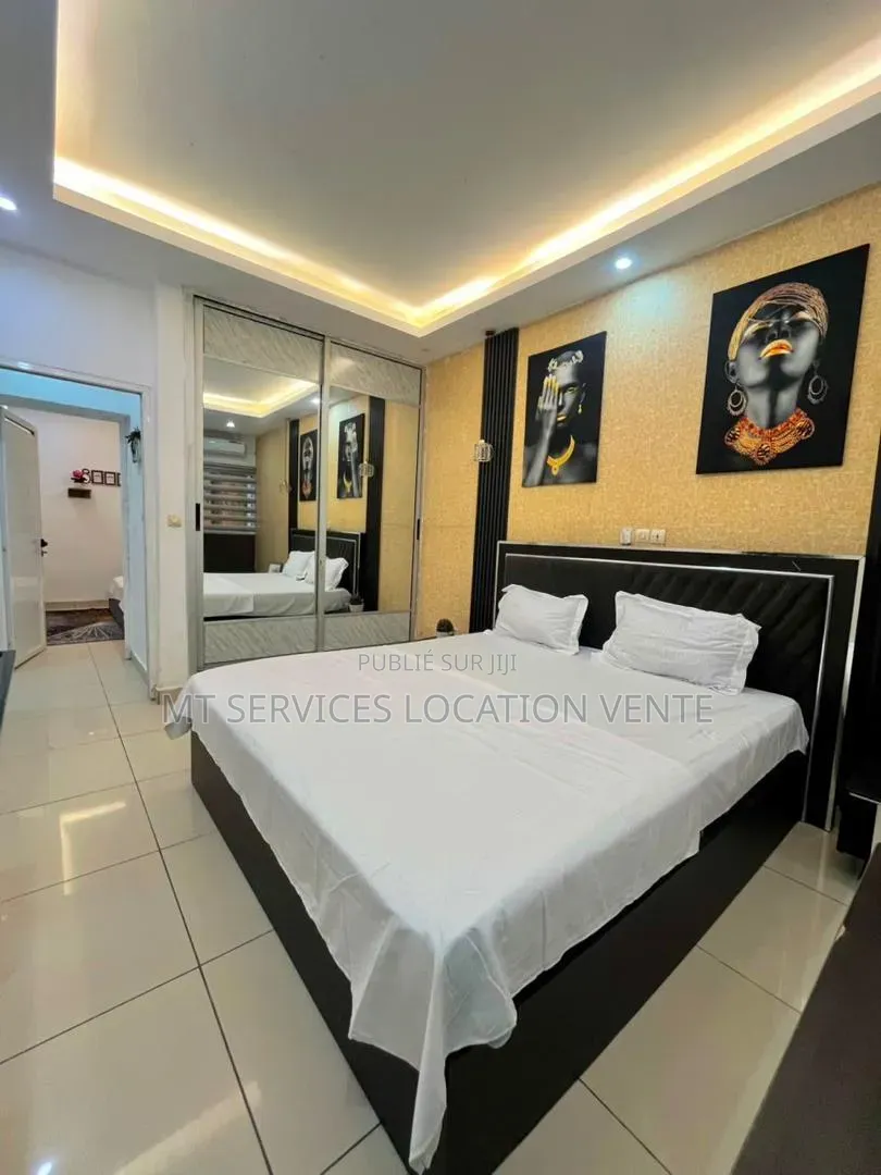 Meublé 3chbre Appartement dans Mt Le Lux À Petit, Cocody à Louer