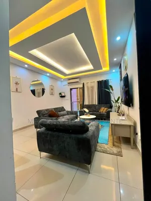 Meublé 3chbre Appartement dans Mt Le Lux À Petit, Cocody à Louer