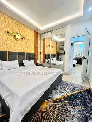 Meublé 3chbre Appartement dans Mt Le Lux À Petit, Cocody à Louer