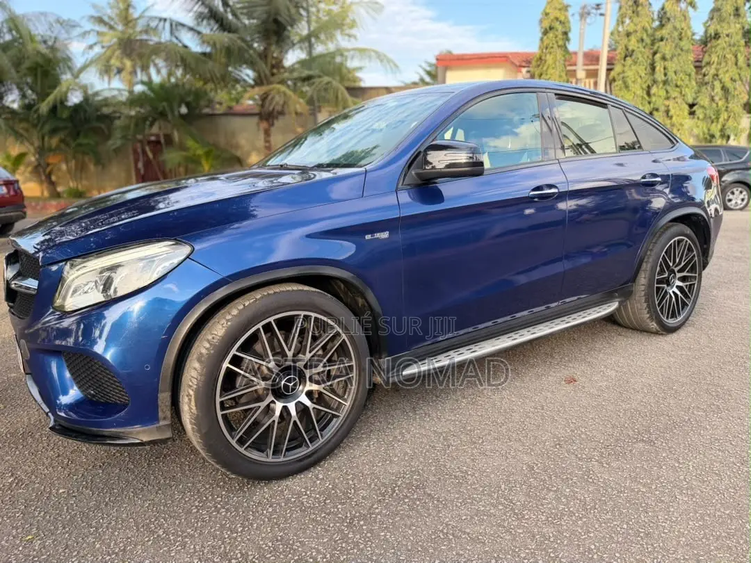 Mercedes-Benz GLE-Class 2017 Bleu
