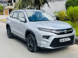 Nouveau Toyota Urban Cruiser 2025 Gris